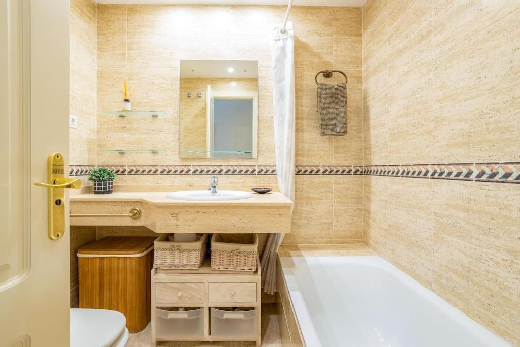 Apartament Oleholidays Senorio Gonzaga Junto A Puerto Banus Marbella